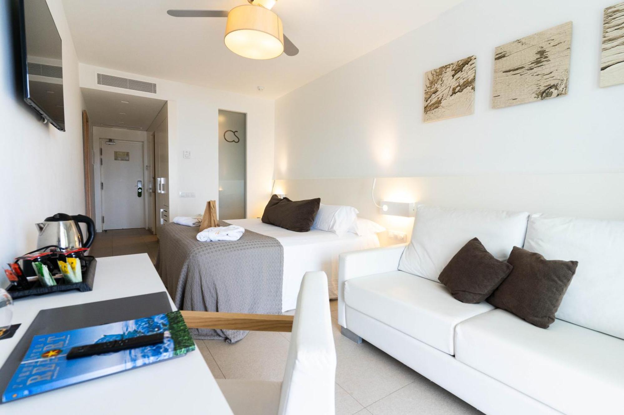 Hotel Cala Saona & Spa المظهر الخارجي الصورة